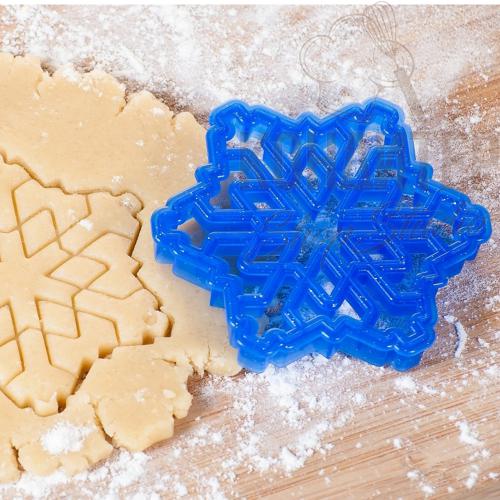 Вырубка с оттиском Рождественская снежинка, 9 см