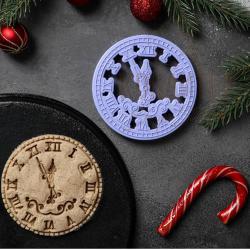 Форма для вырезки теста «Куранты»  Размер формы - 9,5?9,5 см